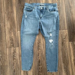 Women’s skinny jeans
